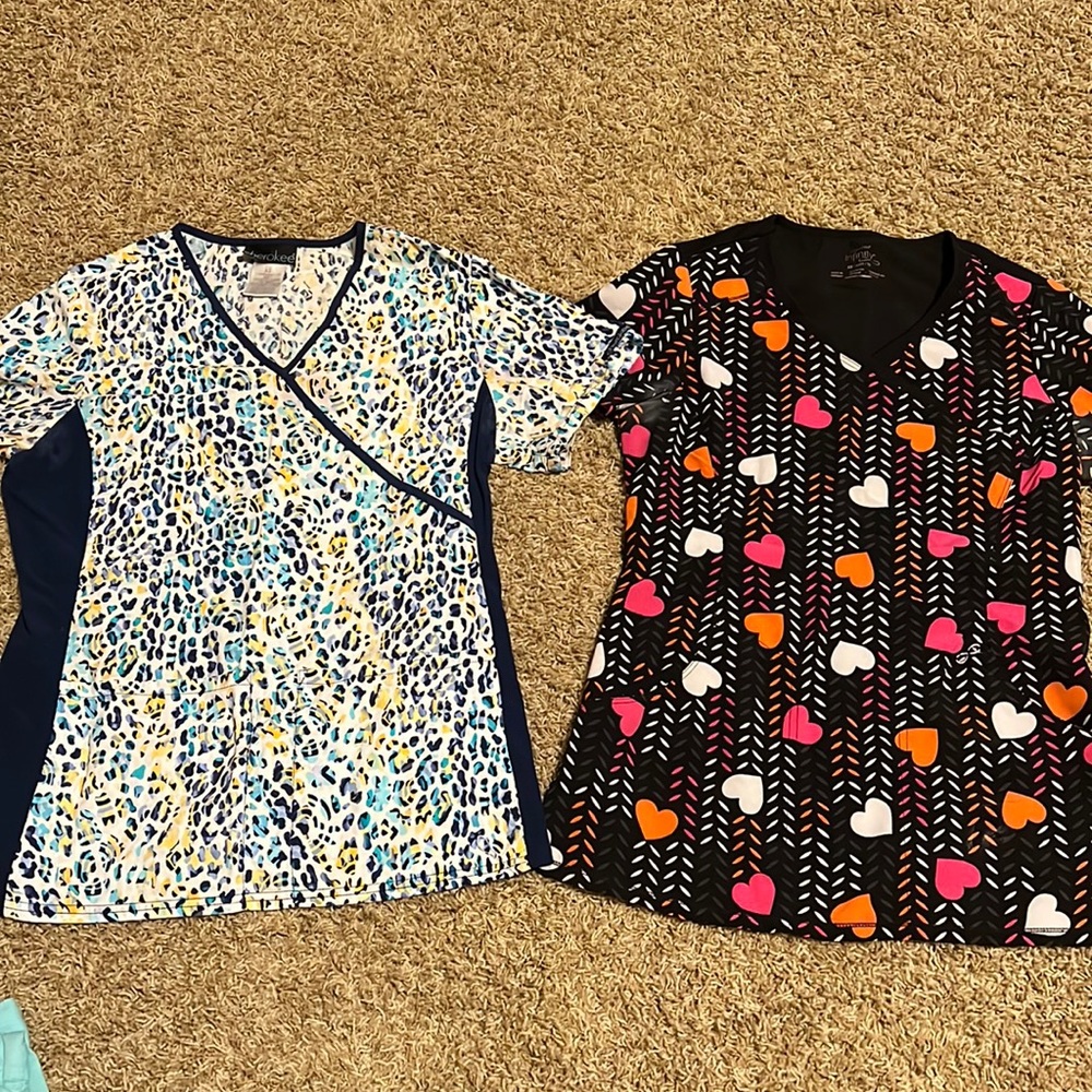 Hospital scrub tops